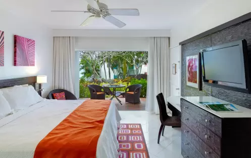 Pool  Garden View Room_41